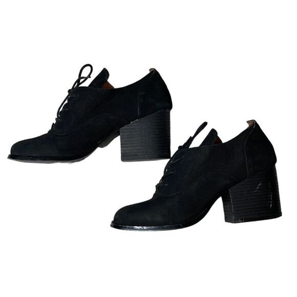 Cooperative From Urban Outfitters Y2K Nia Heel Oxfords. Size 8. - Picture 2 of 7